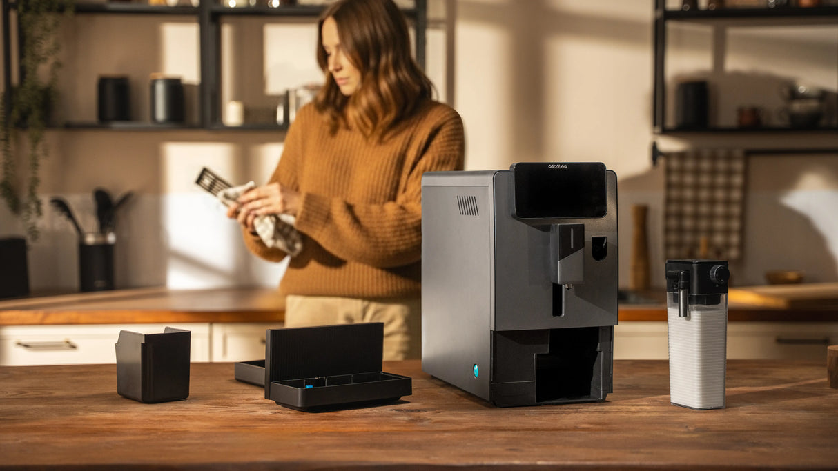 CECOTEC Machine à café grains Cremmaet Latte Touch