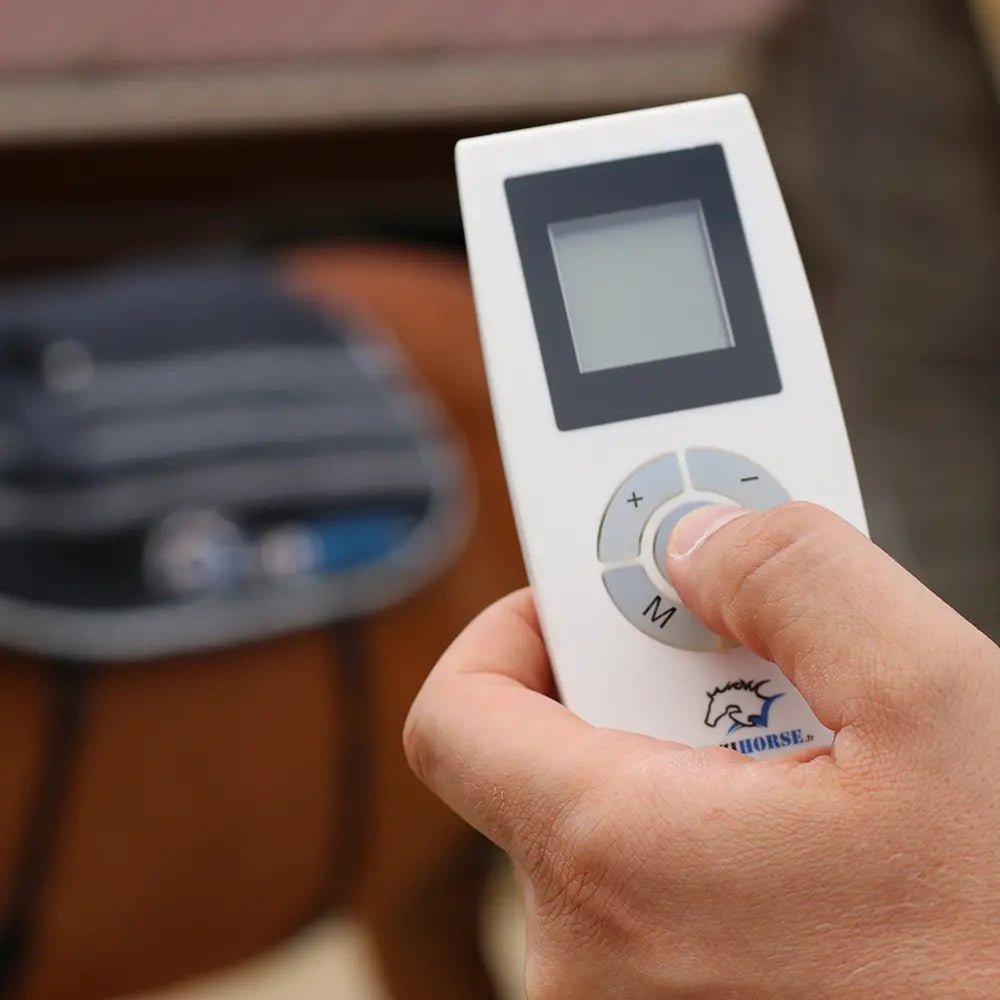 Ezihorse Couverture de massage vibrante et chauffante pour chevaux Back pro